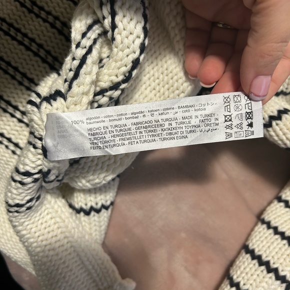 Zara Boxy Roll Neck Oversized Striped Cream and Navy Cotton Knit Sweater - Picture 10 of 10